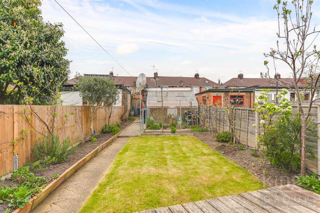 Property photo 2 of 16