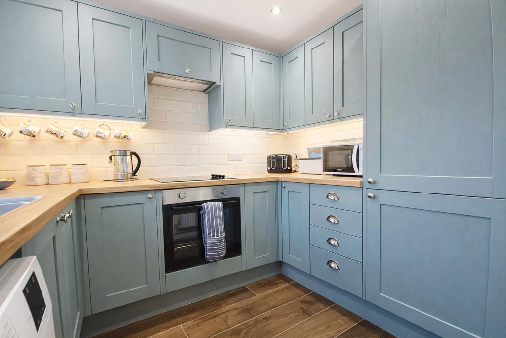 Property photo 2 of 19 Kitchen.Png