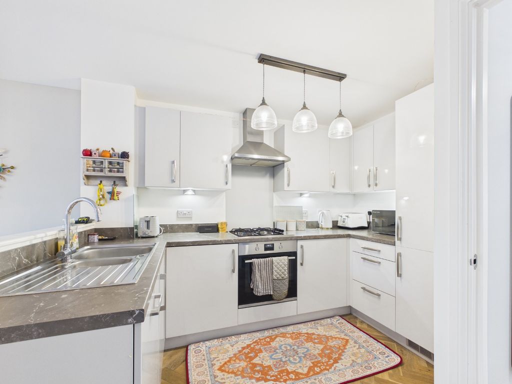 Property photo 2 of 19 5045733