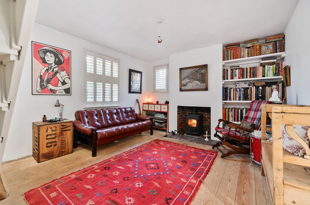 Property photo 3 of 16