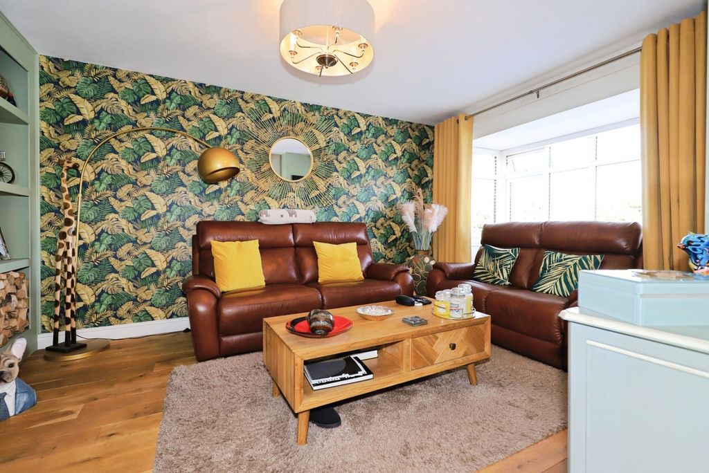 Property photo 2 of 20 Pbox-Img.Jpg