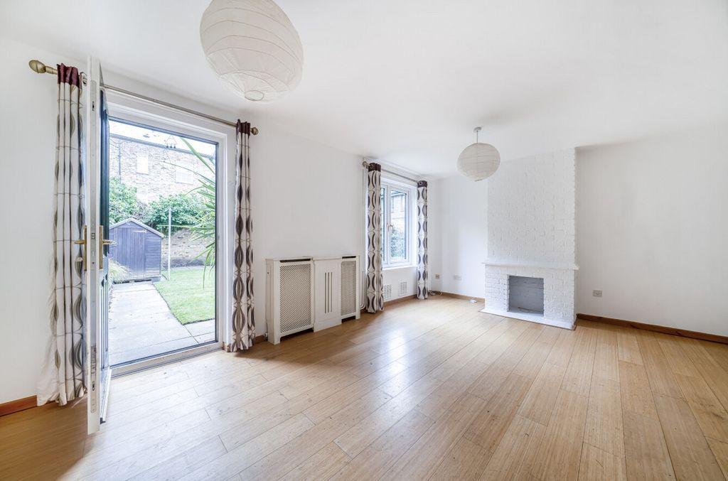 Property photo 3 of 17