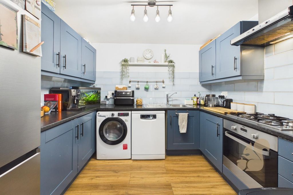 Property photo 2 of 13 Kitchen