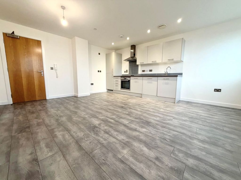 Property photo 2 of 6