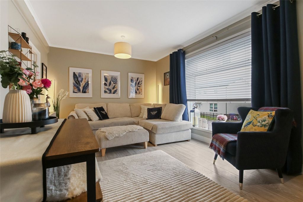 Property photo 2 of 21 Picture No. 03