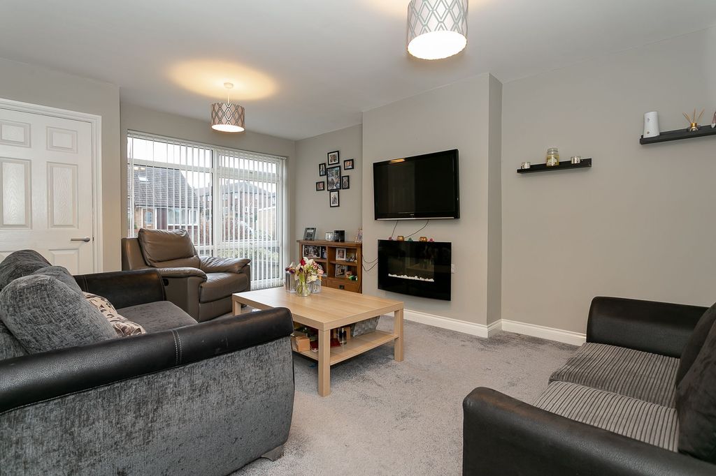 Additional image 4 of 2 bed semi-detached bungalow for salePoplar Crescent, Harrogate HG1