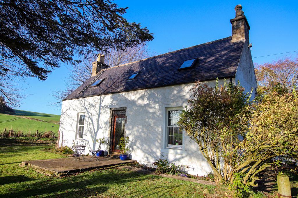 Property photo 1 of 23
