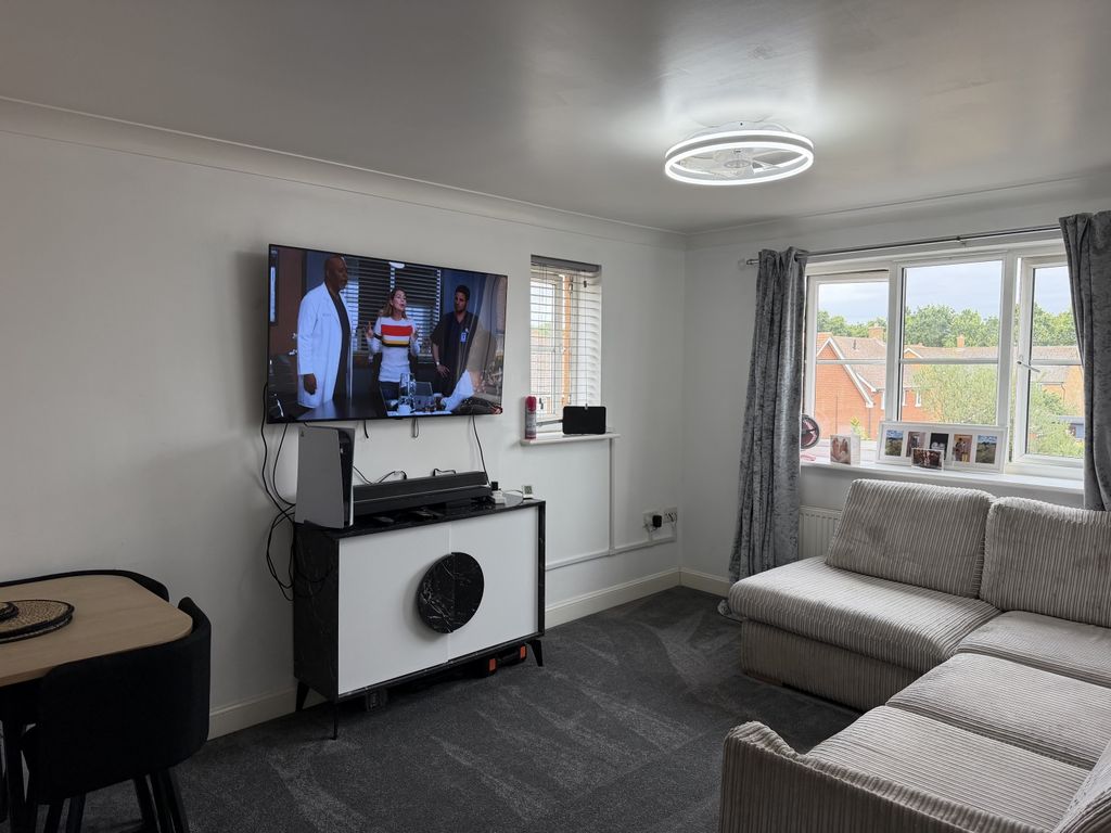 Property photo 3 of 11 Img_5927