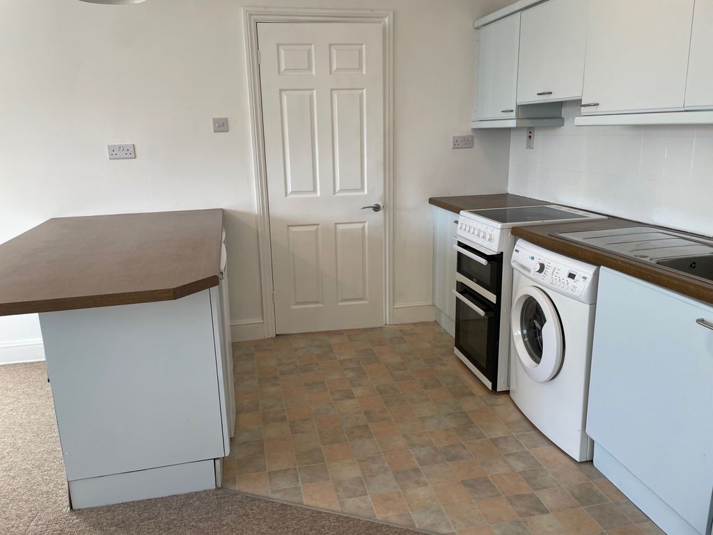 Property photo 3 of 7 Gallery