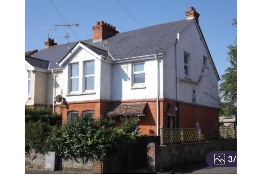 Property photo 1 of 18 Front View