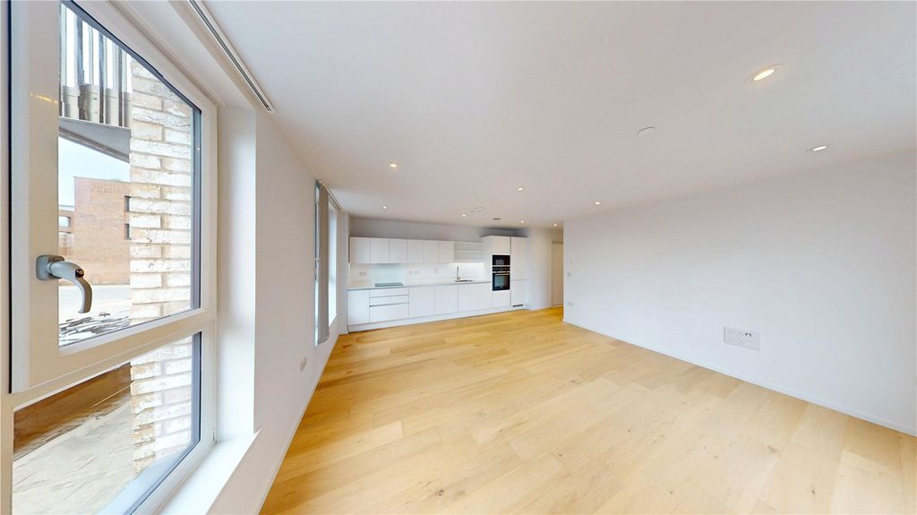 Property photo 2 of 14 Picture No. 01