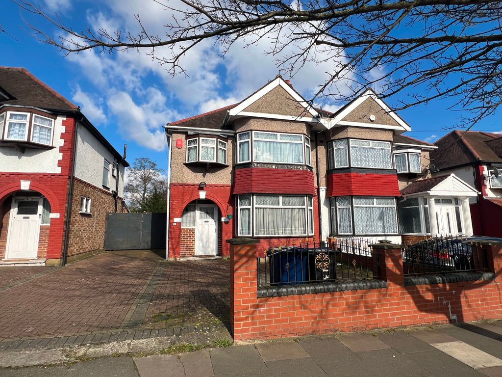 Property photo 1 of 19