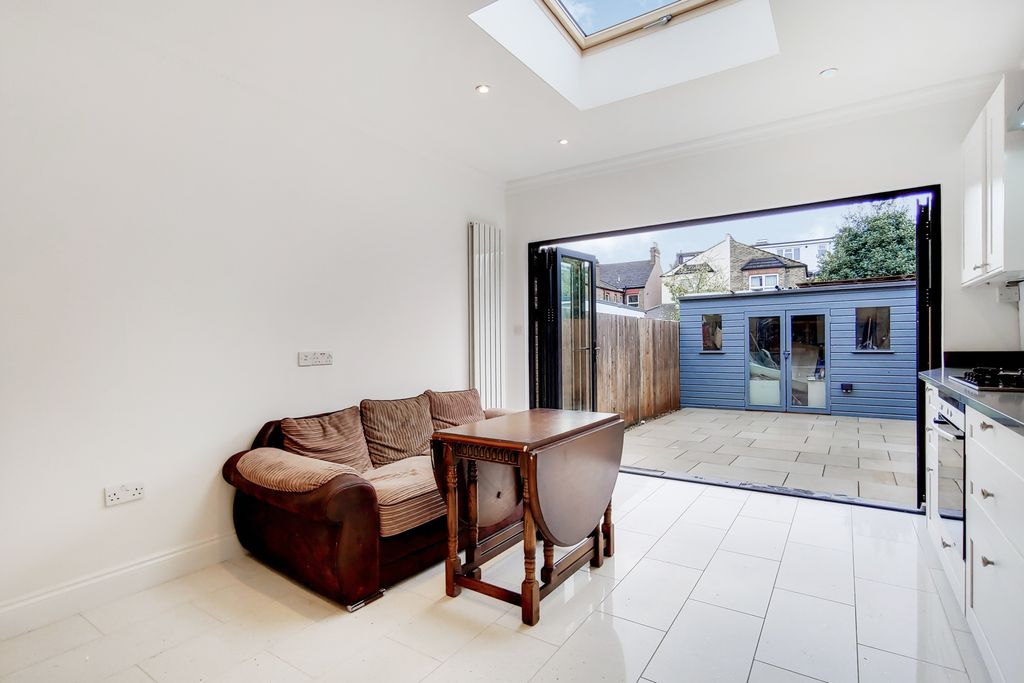 Property photo 3 of 14 Living Room