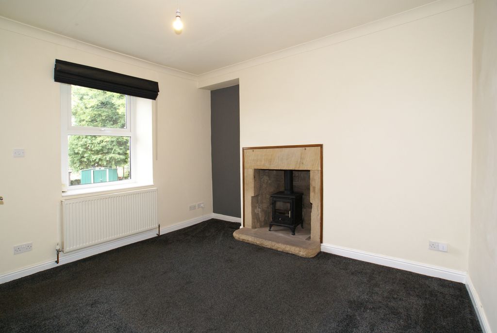 Property photo 3 of 10 1 Brickyard Sit