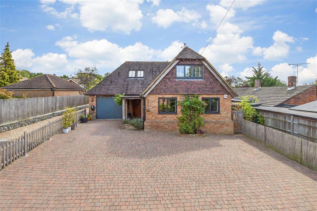 Property photo 1 of 18 External (Web)