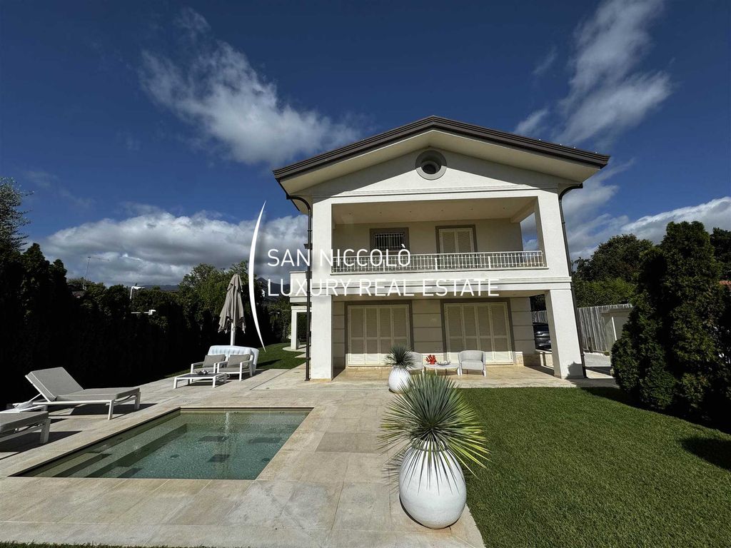 Property photo 1 of 35