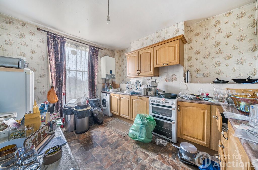 Property photo 2 of 10 Picture No. 02