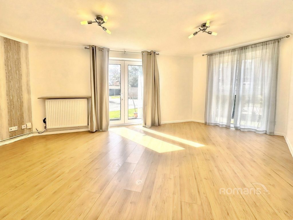 Property photo 2 of 8 Pbox-Img.Jpg
