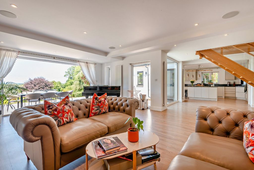Additional image 5 of 5 bed equestrian for saleChurt Road, Churt, Farnham, Surrey GU10