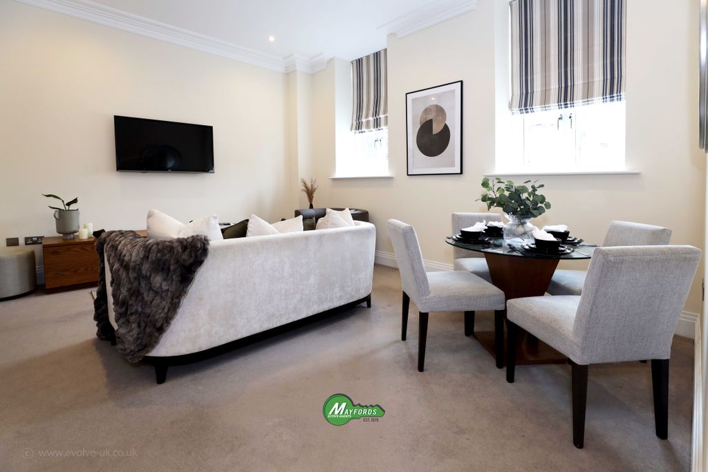 Property photo 1 of 21 2 Bedroom Apartment For Sale