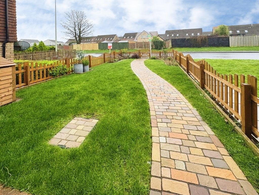 Property photo 2 of 24