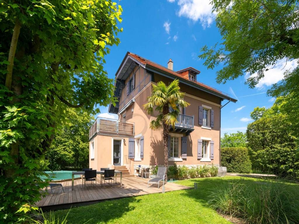 Property photo 2 of 7