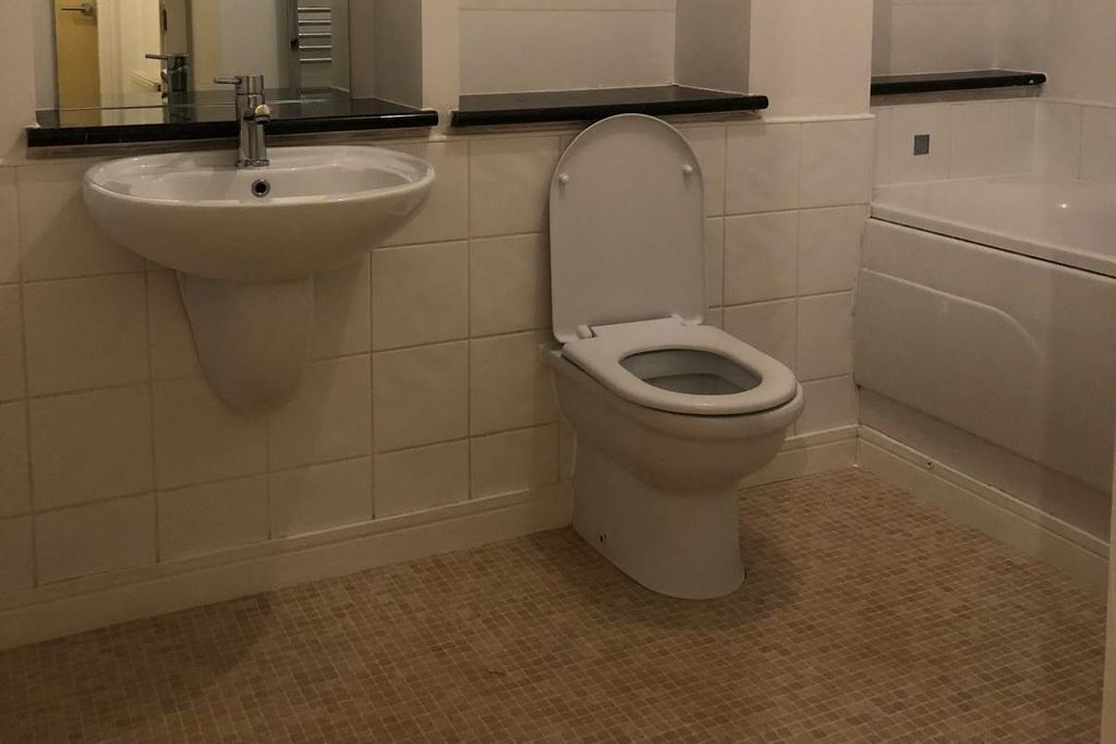 Property photo 2 of 12