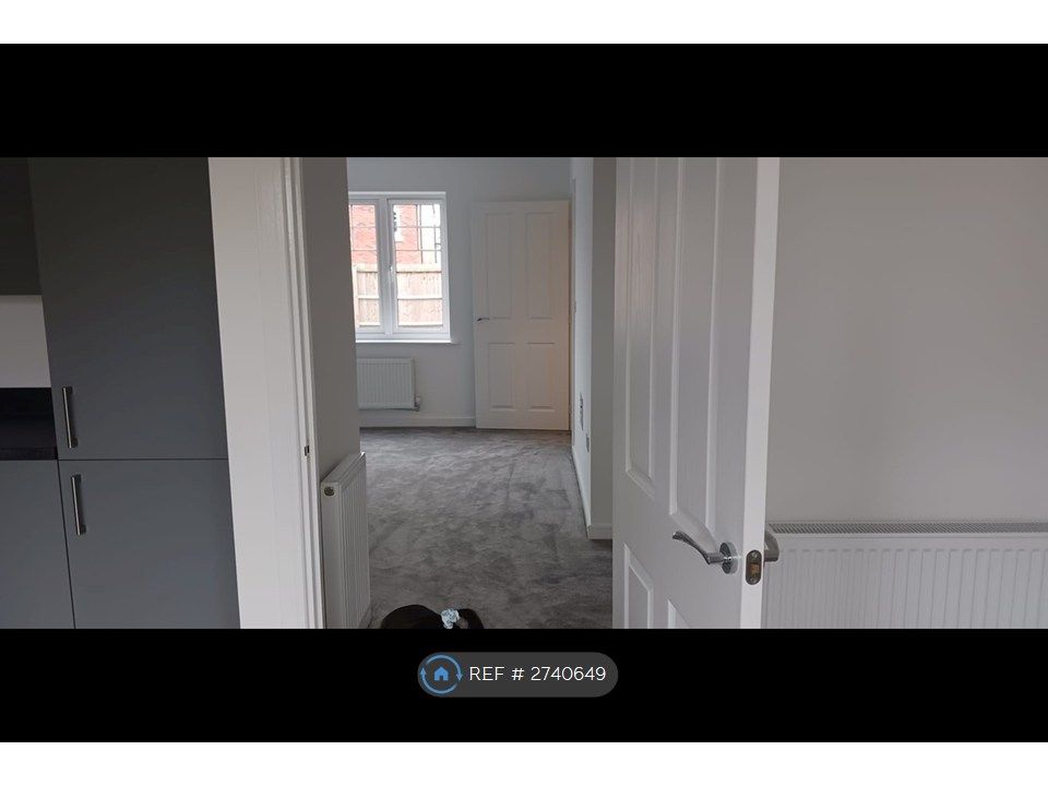 Property photo 3 of 27