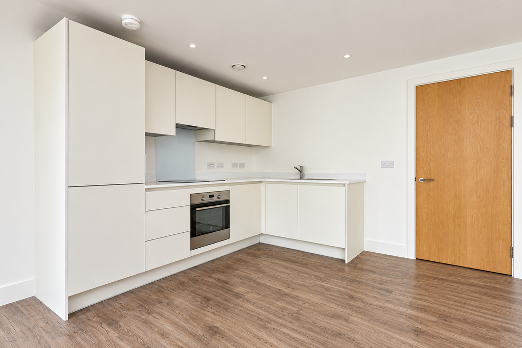 Property photo 1 of 8 Kitchen - Angle 1