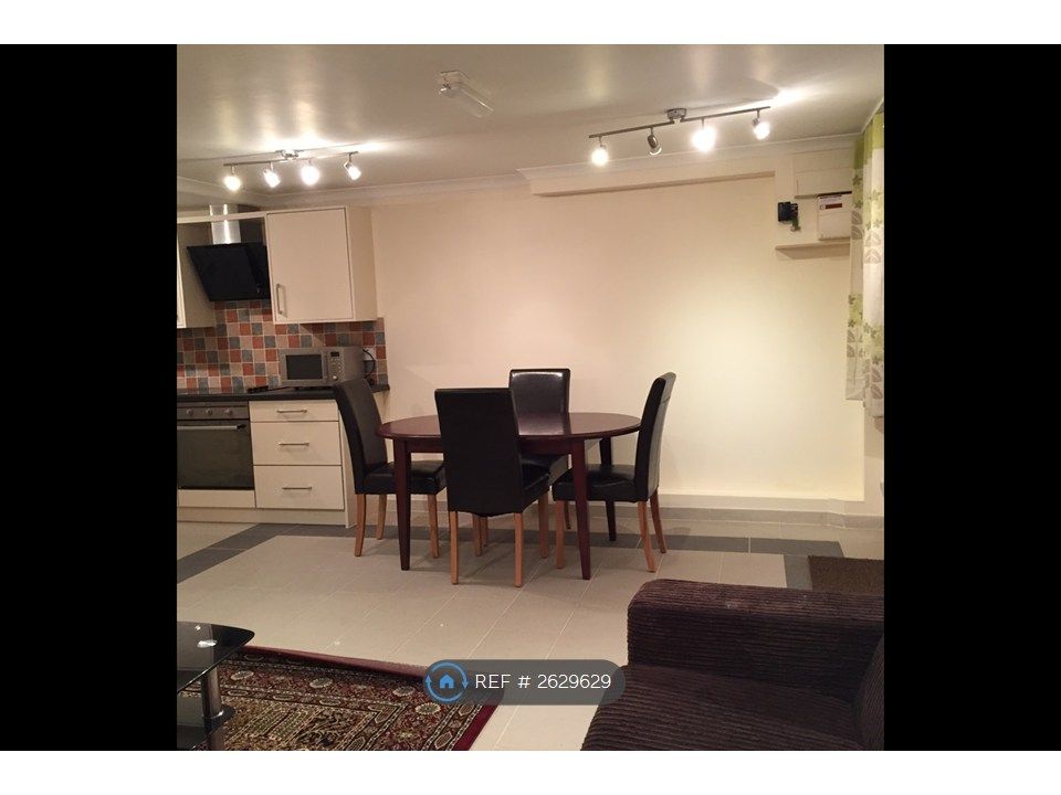 Property photo 2 of 8 Dining