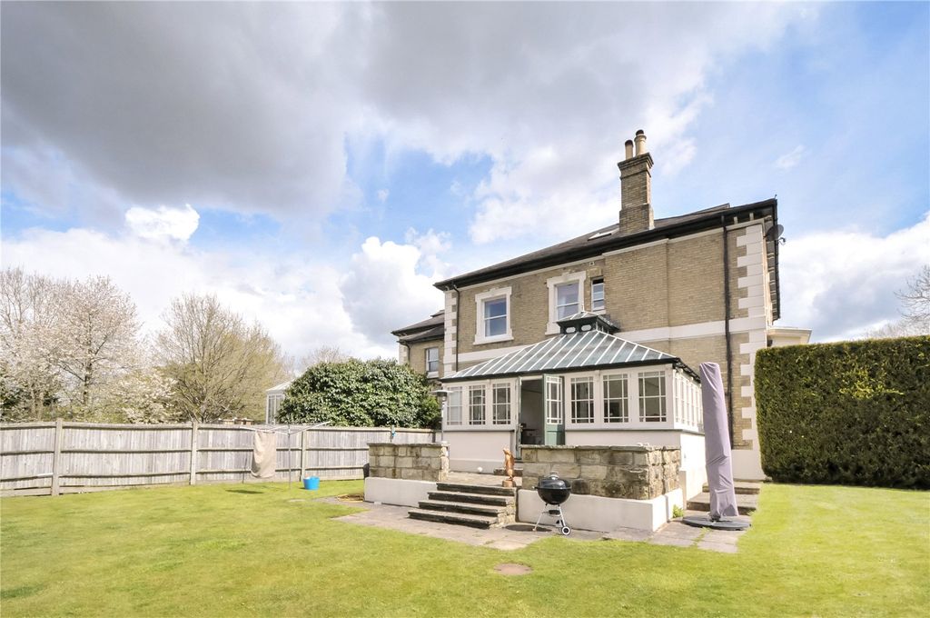 Property photo 2 of 12 Garden Elevation