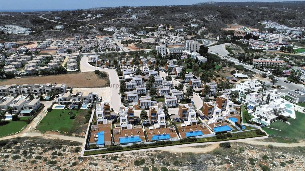 Property photo 3 of 4