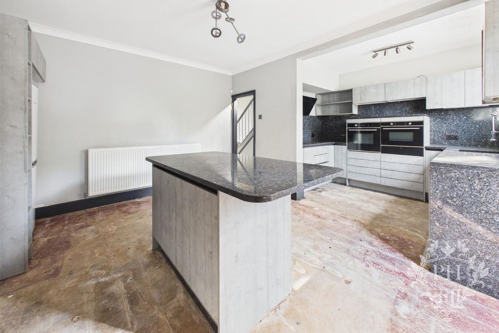 Property photo 3 of 11 B2953E526d734730Aede61317B4B17Ea_100_Cam02002G0-Pr