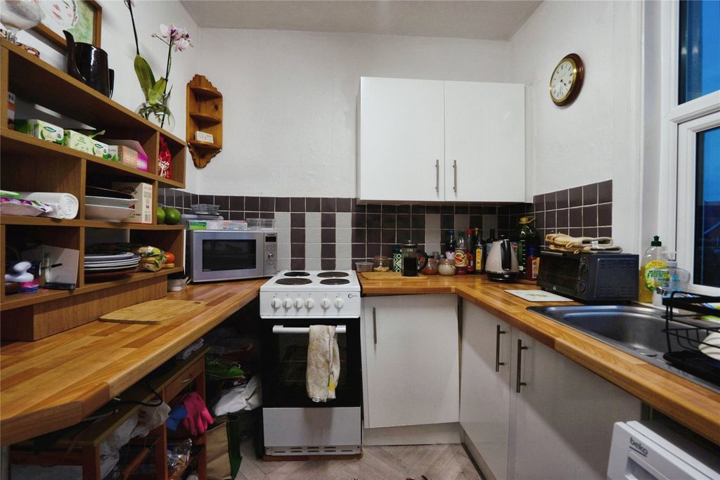 Property photo 3 of 9 Picture 3