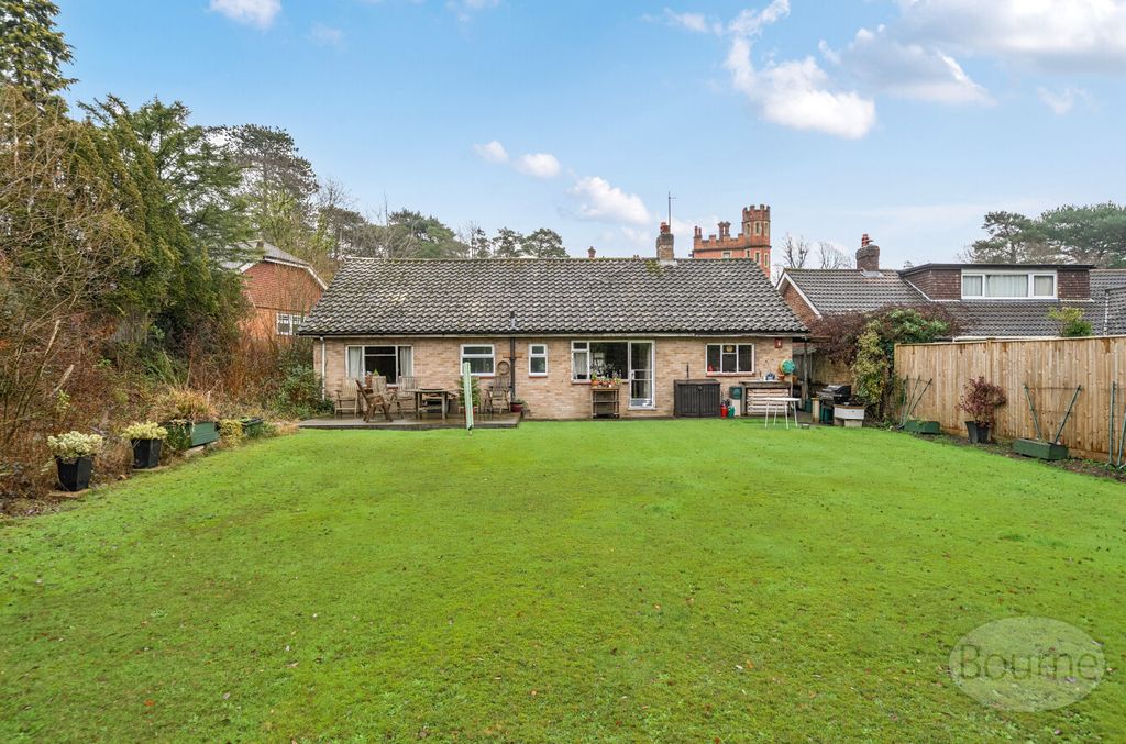 Property photo 3 of 6 c1E563c8-5499-451...