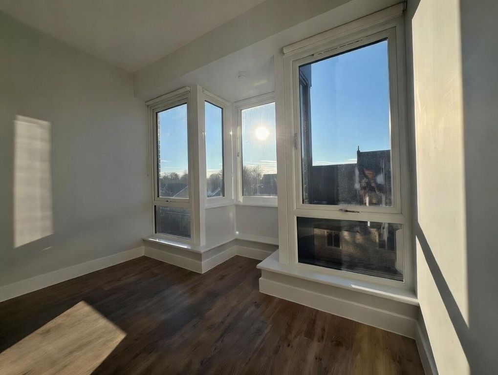 Property photo 1 of 12 154833Cb-Cbed-4A72-B32c-14B5c3Bf5c68.Jpg