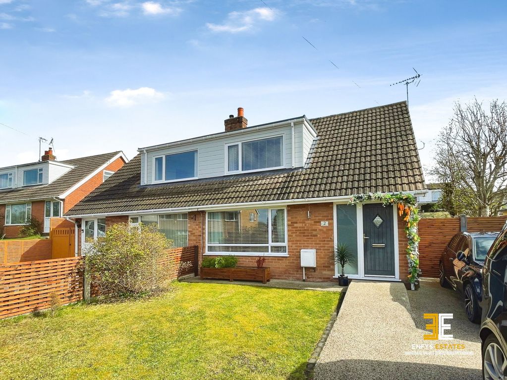 Property photo 1 of 32