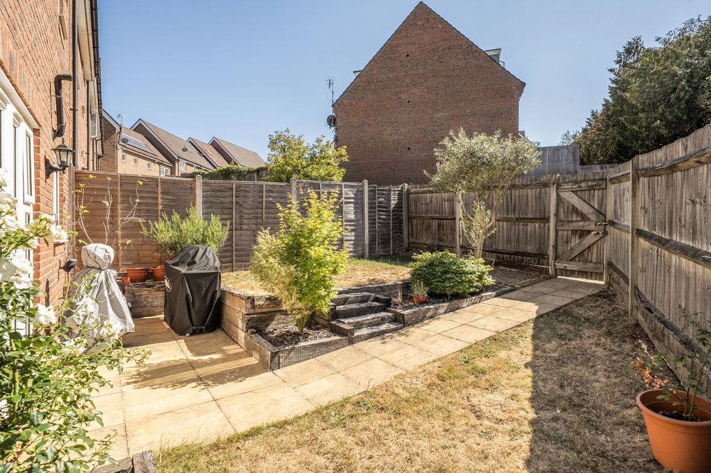 Property photo 3 of 24
