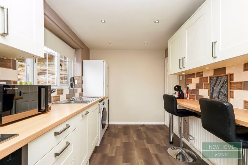 Property photo 2 of 16 Photo 10