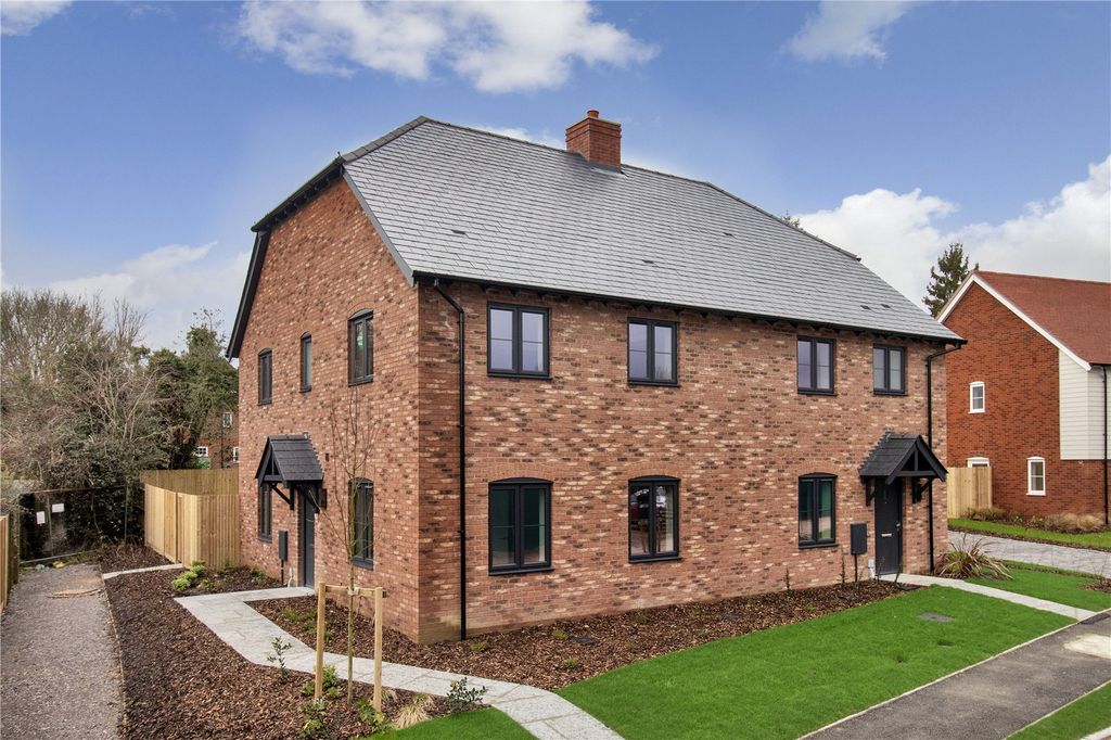 Property photo 1 of 12 Eastgate