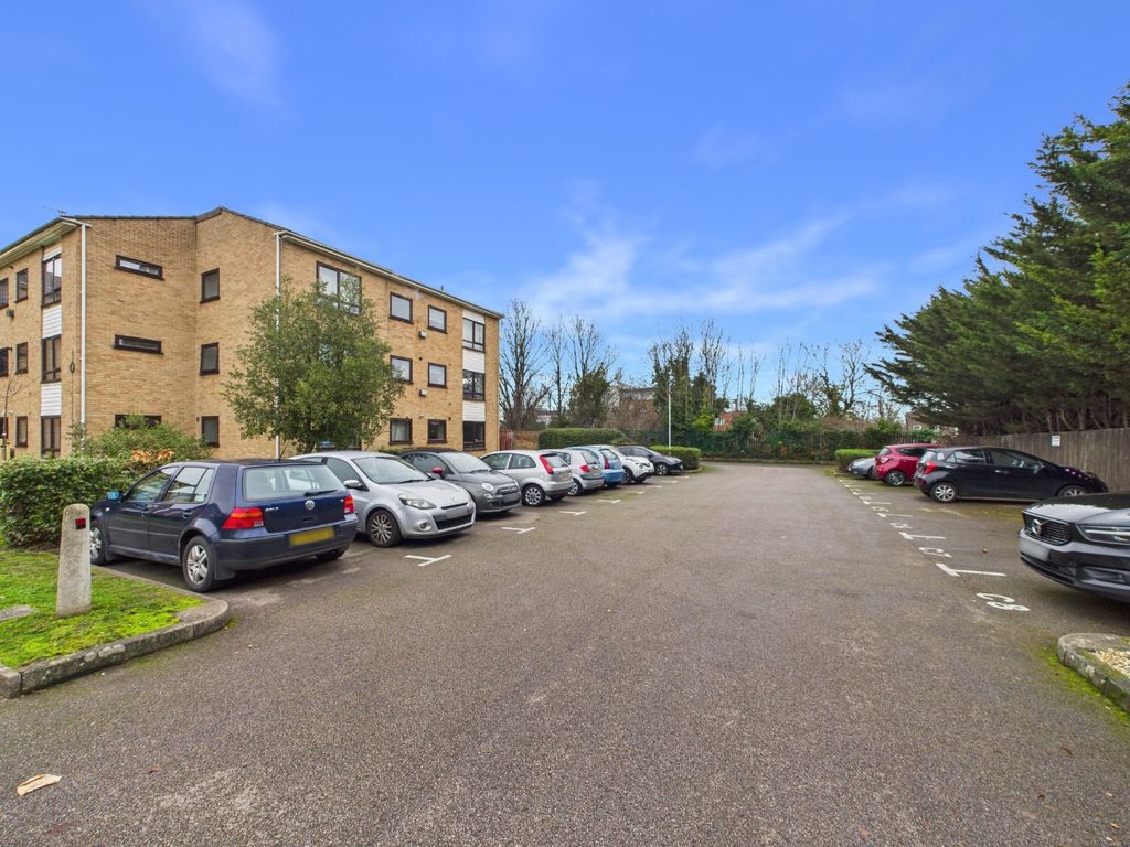 Property photo 1 of 8 4728771