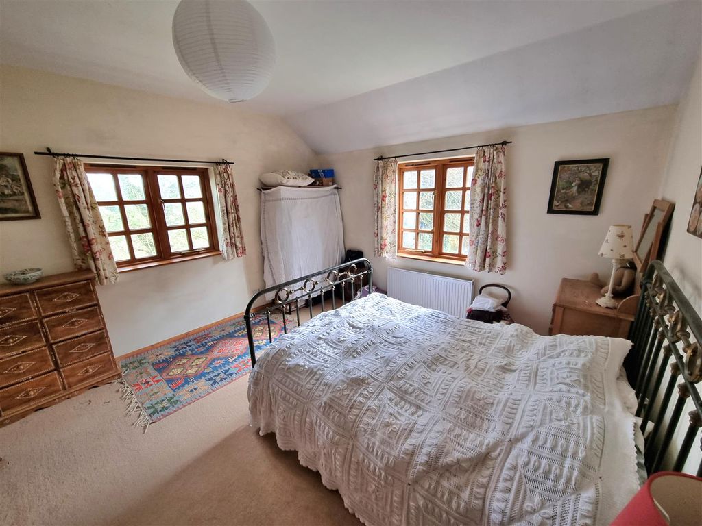 Property photo 3 of 42 Bed 1.Jpg