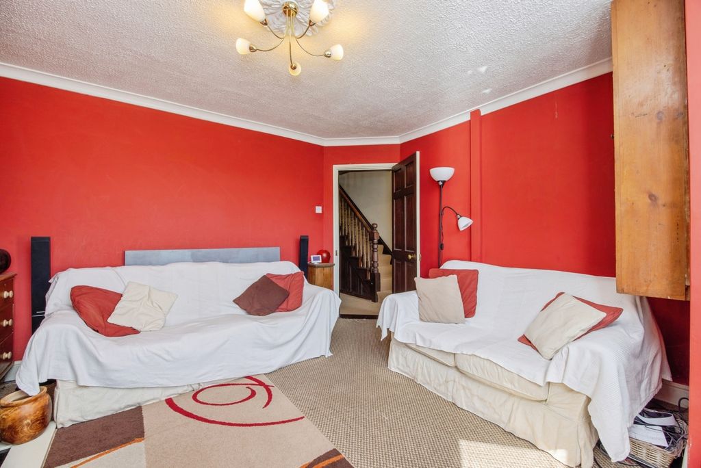 Property photo 3 of 20 Pbox-Img.Jpg