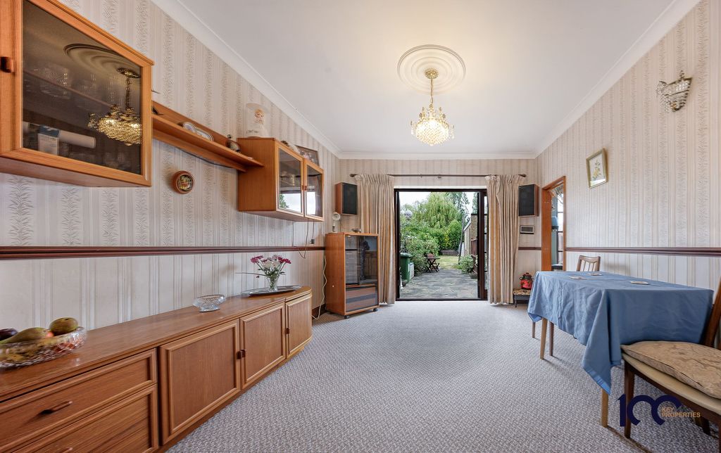 Property photo 3 of 21