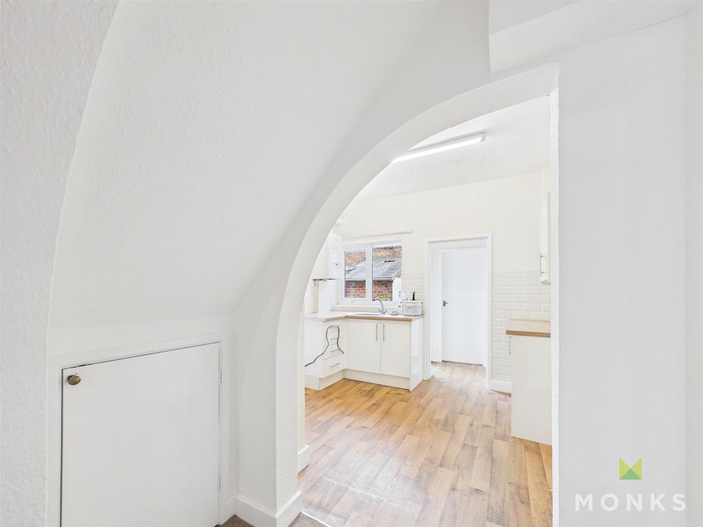 Property photo 3 of 10 Cam01348G0-Pr0820-Still002.Jpg