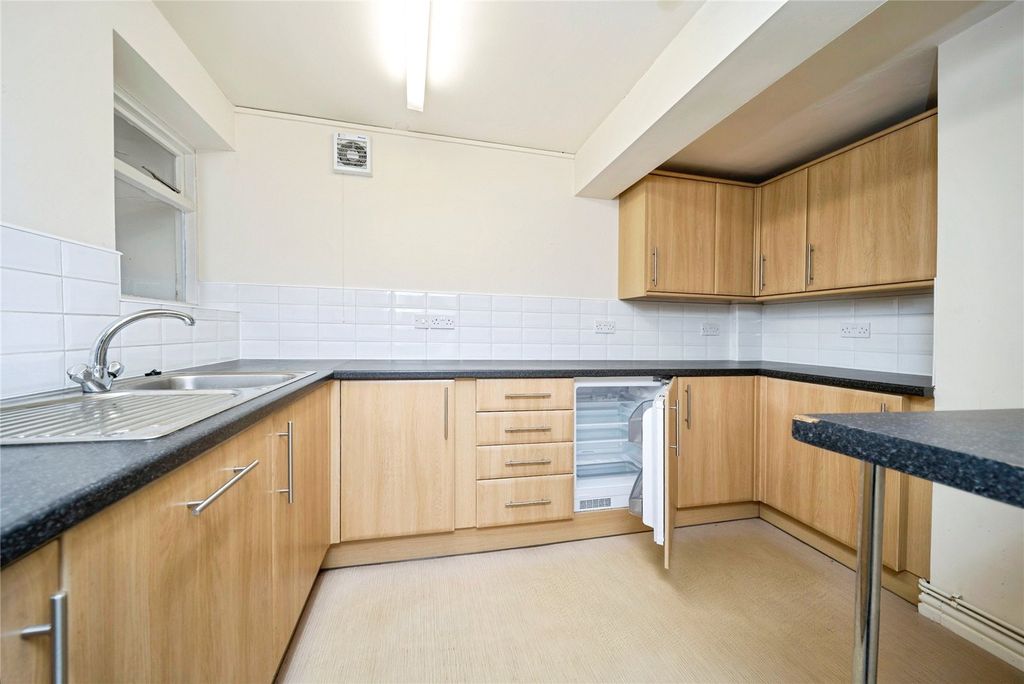 Property photo 3 of 10 Picture No. 10