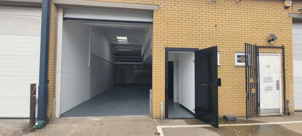 Property photo 3 of 4