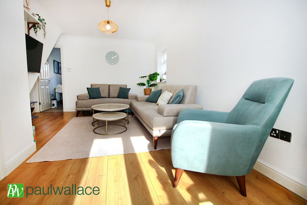 Property photo 2 of 10 Lounge