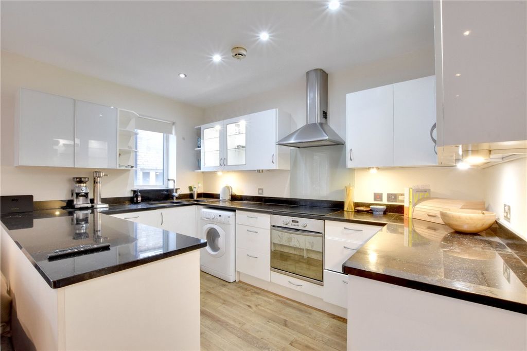 Property photo 3 of 12 Kitchen