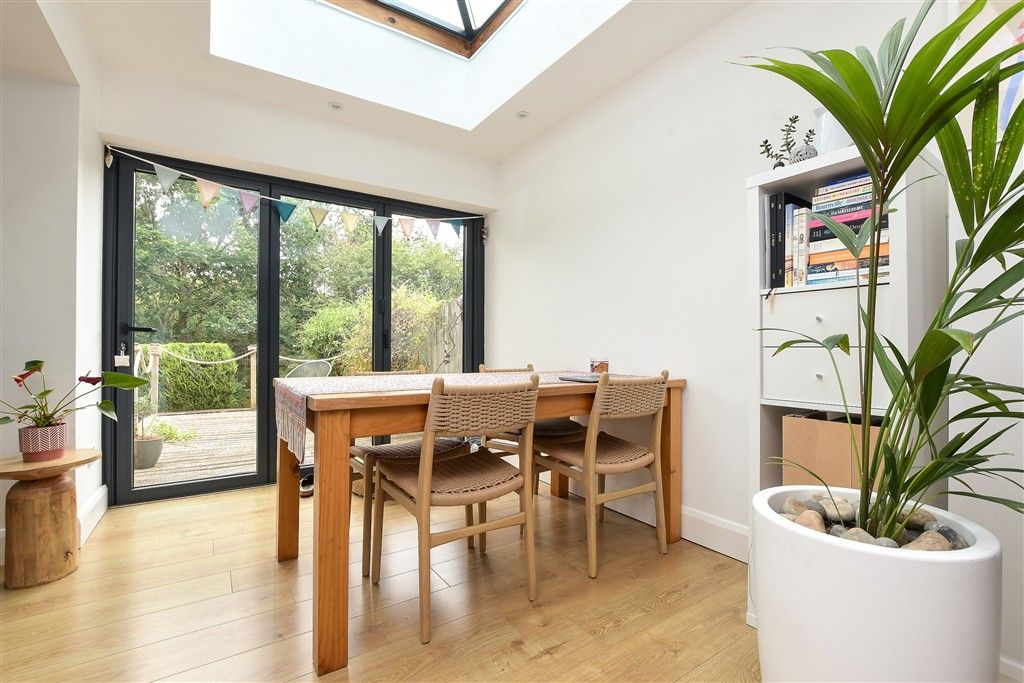Property photo 3 of 22 Dining Area
